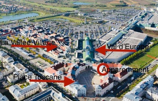 Disney & You Serris Buitenkant foto